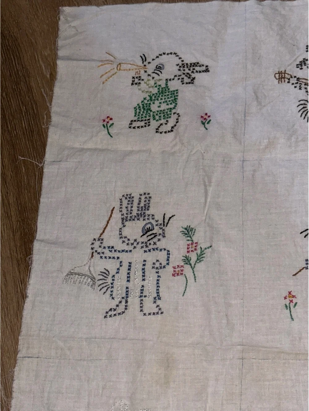 Vintage Hand Embroidered Bunny Baby Quilt Top Unfinished D75